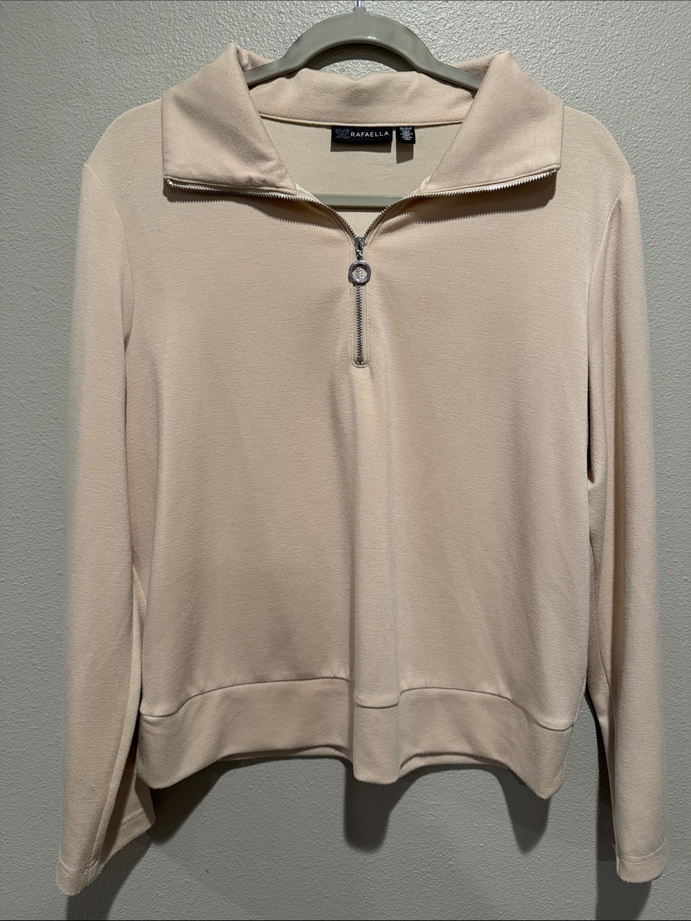 Rafaella Light Beige Zip-Neck Dress Shirt Size: Medium